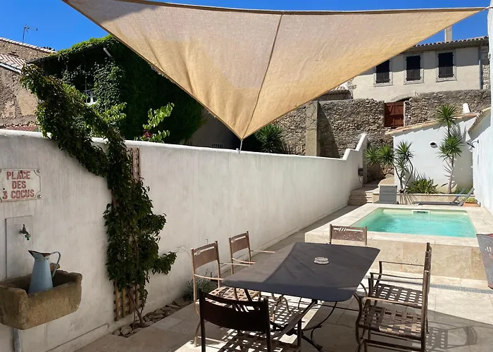 Sur La Founintrouze Hébergement de vacances Fabrezan